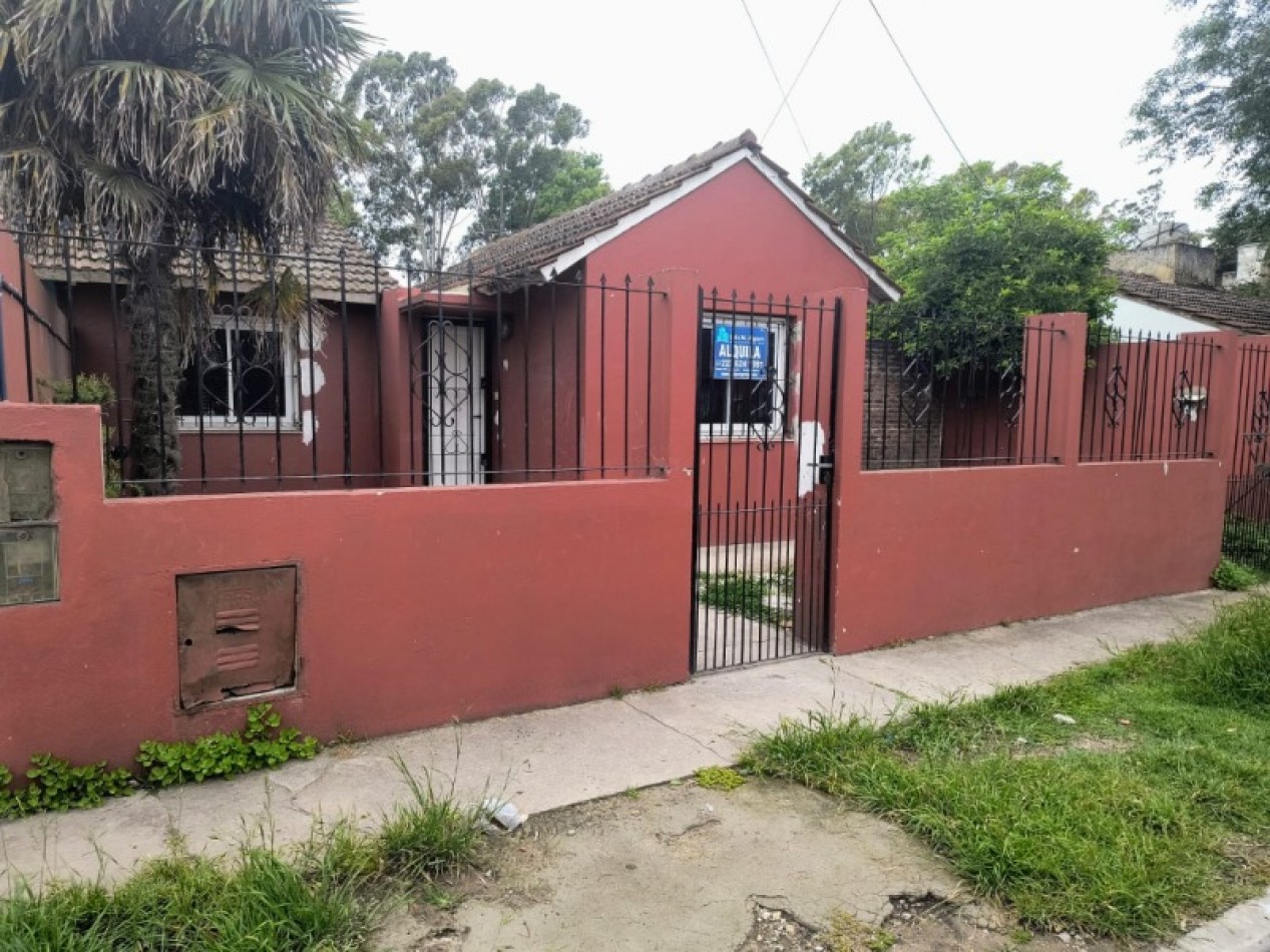 Alquiler / Casa en barrio Don Emilio