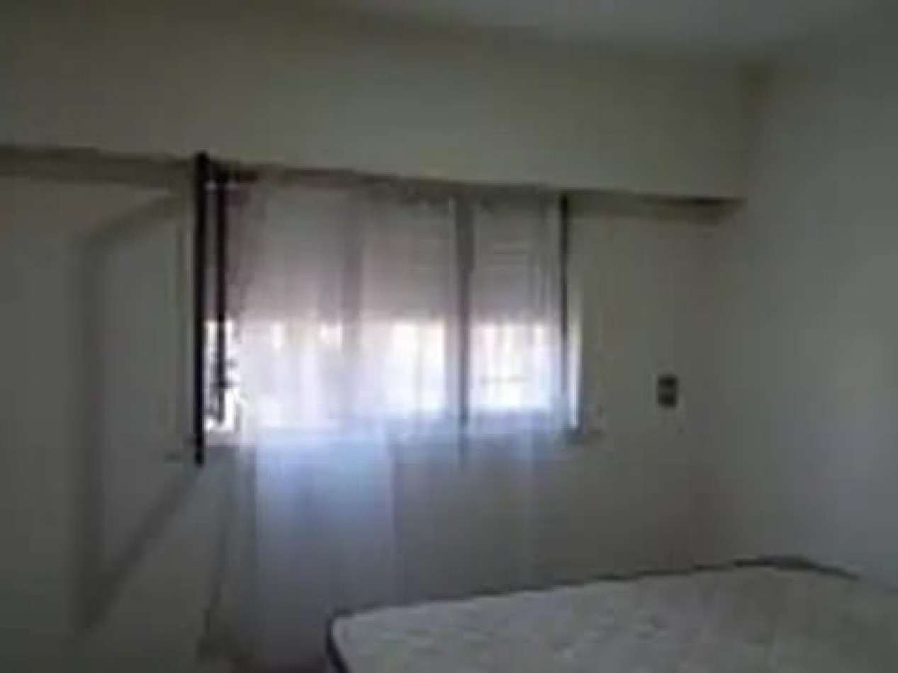 Cerrito 1500 - Casa 3 amb. Garage 120 M2 y Local en Esquina 50 m2. OPORTUNIDAD