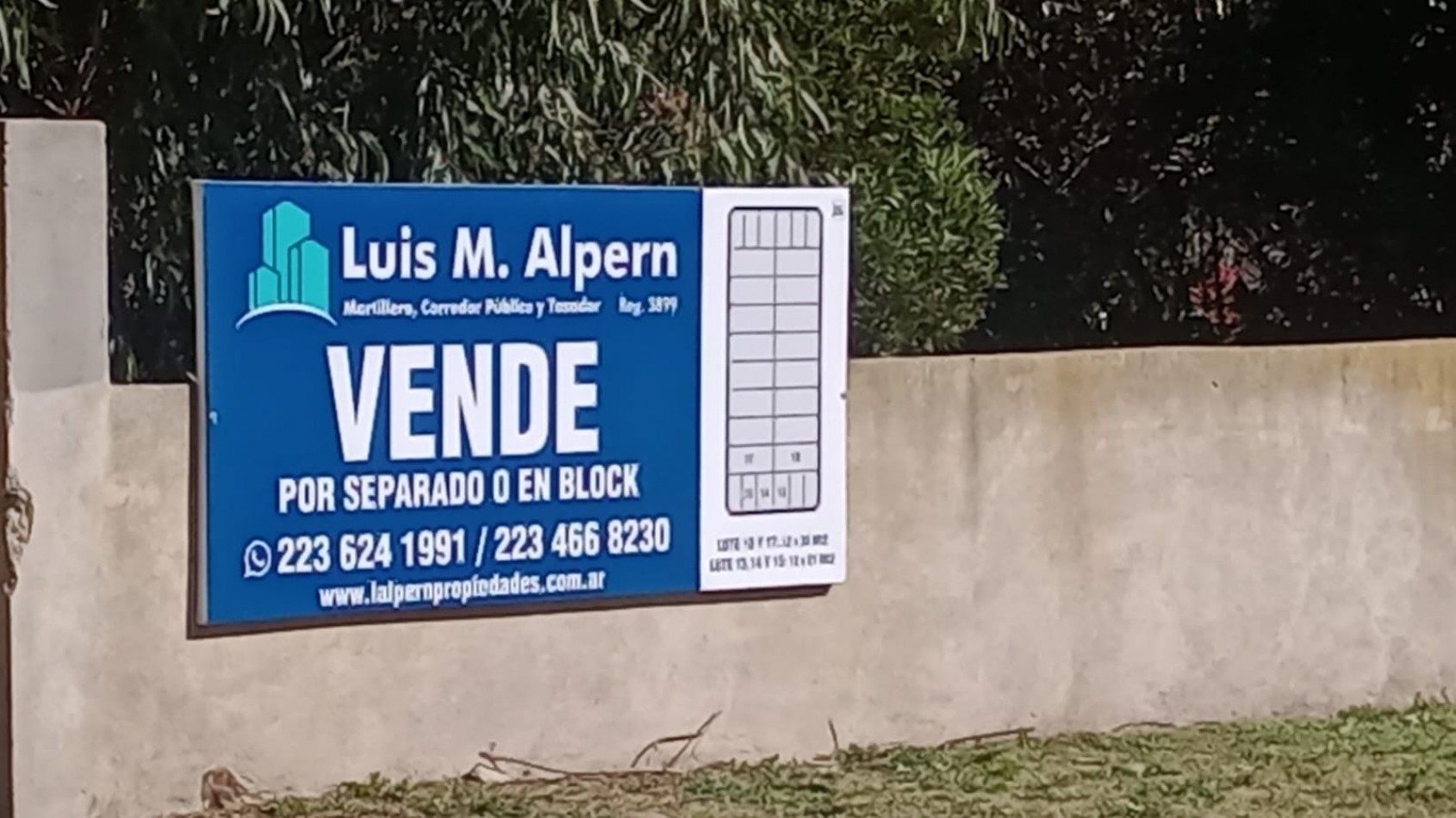 Barrio Felix U. Camet / VENTA EN BLOCK / Chalet + Departamentos + Galpones. 