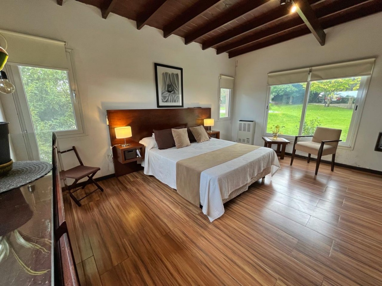 CASA SOBRE DOS LOTES / SIERRA DE LOS PADRES