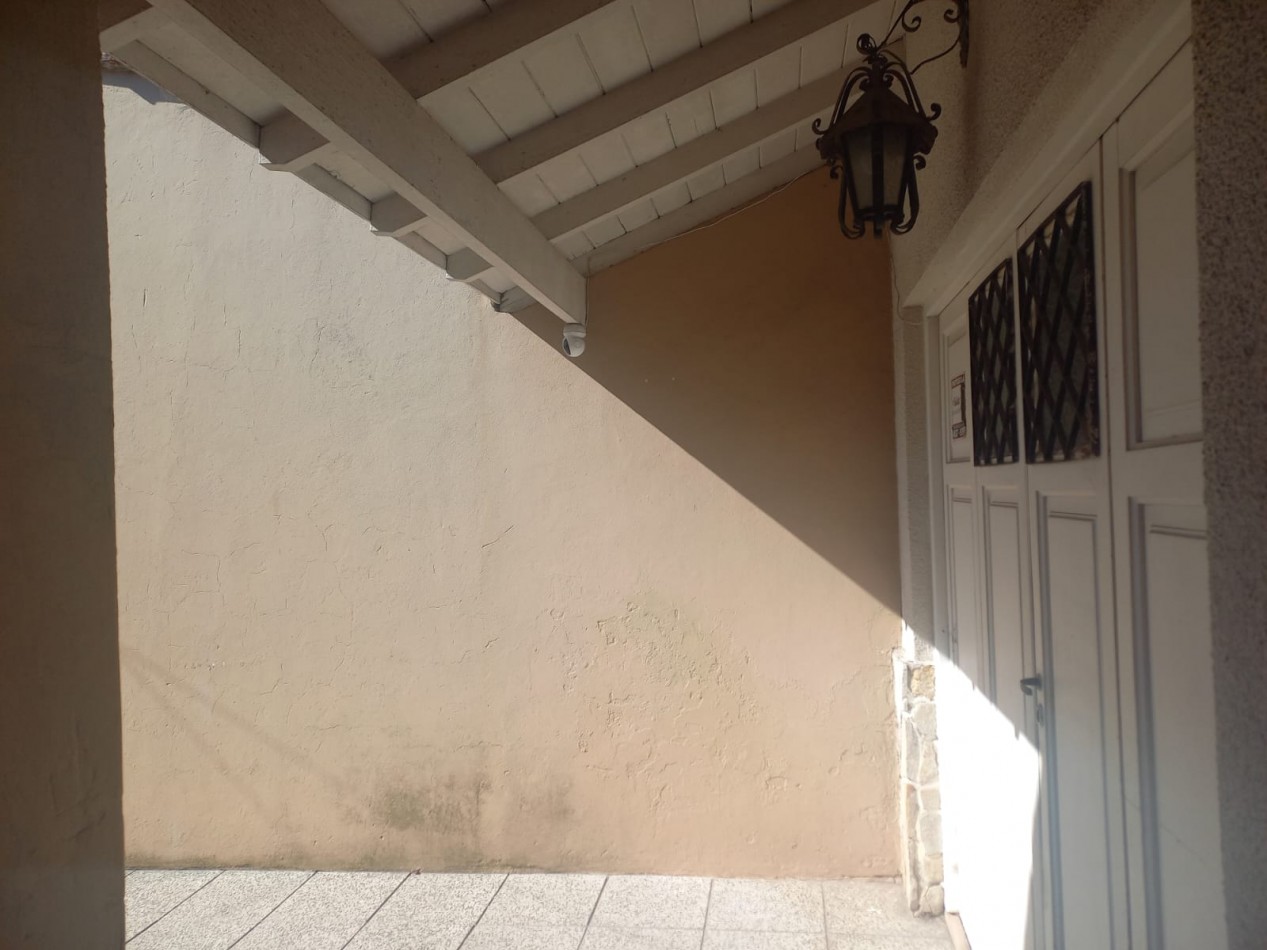 Chalet cuatro ambientes / Colinas de Peralta Ramos / Alquiler por 21 meses