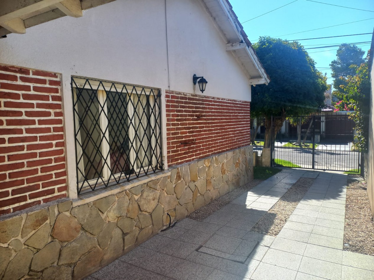 Chalet cuatro ambientes / Colinas de Peralta Ramos / Alquiler por 21 meses