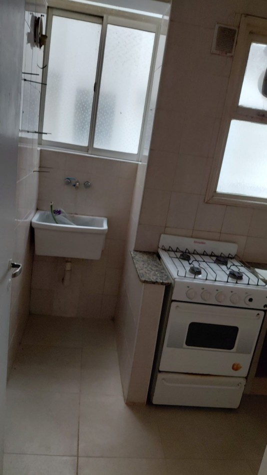 Departamento Dos ambientes c/ cochera opcional / Santa Fe y Peatonal